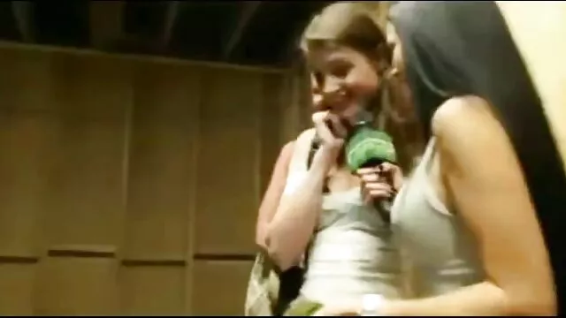پورنو بدون ثبت نام  عمل صادقانه عکس سکسی زنانچاق