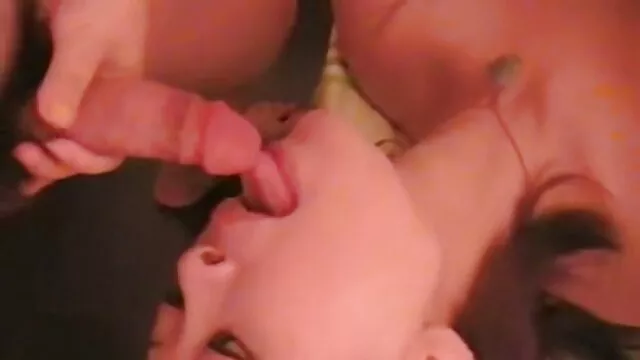 پورنو بدون ثبت نام  راننده دیوانه عکس کردن زن سکسی