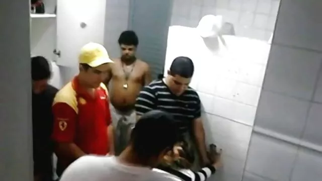 پورنو بدون ثبت نام  در مقابل ملوان تصاویر زنان لخت سکسی عجیب و غریب مقاومت می کند