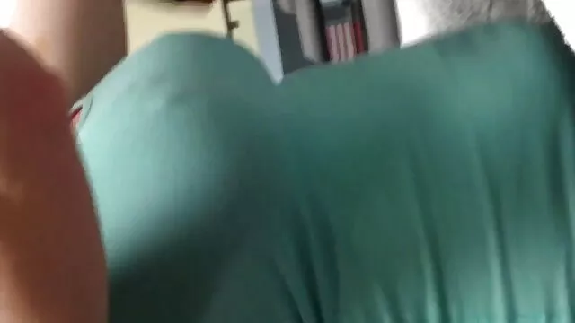 پورنو بدون ثبت نام  وانت آبدار تصاویر سکسی زنان سن بالا در جنگل