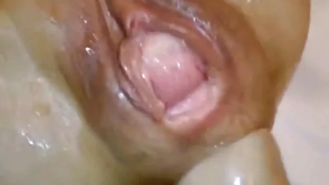 پورنو بدون ثبت نام  استمناء در تصاویر سکس زنان خارجی نزدیکی درخت کریسمس